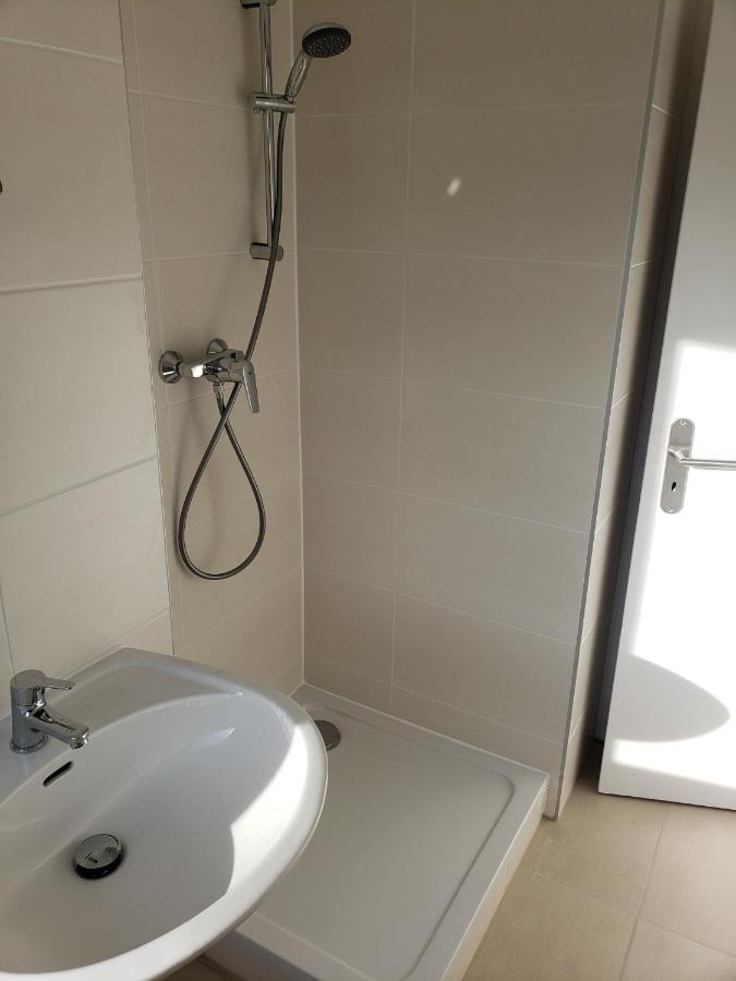 Monteurswohnung-Kas-1 Zimmer Mit Eigenem Bad Salzgitter Ngoại thất bức ảnh